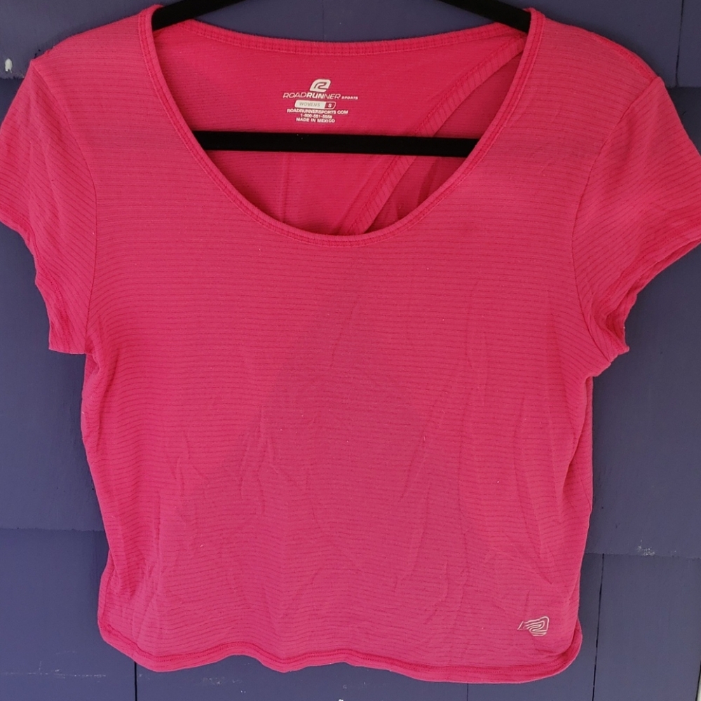 Easy breezy running top by RoadRunner